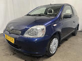 Toyota Yaris Yaris (P1) Hatchback 1.3 16V VVT-i (2NZFE) [63kW]  (08-1999/11-2005) picture 3