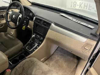 Suzuki  XL-7 (DA/DB) SUV 3.6 V6 24V (H36A) [185kW]  (01-2007/12-2009) picture 8