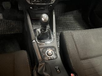 Renault Mégane Megane III Grandtour (KZ) Combi 5-drs 1.2 16V TCE 115 (H5F-400(H5F-A4)=
) [85kW]  (03-2012/02-2016) picture 22