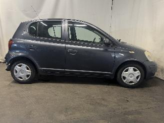 Toyota Yaris Yaris (P1) Hatchback 1.3 16V VVT-i (2SZFE) [64kW]  (04-2002/09-2005) picture 5