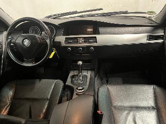 BMW 5-serie 5 serie (E60) Sedan 525i 24V (M54-B25(256S5)) [141kW]  (09-2003/02-200=
5) picture 13