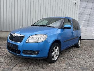 krockskadad bil auto Skoda Roomster Roomster (5J) MPV 1.4 16V (BXW) [63kW]  (09-2006/05-2015) 2007/3