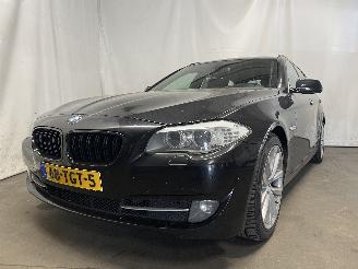 Damaged car BMW 5-serie 5 serie Touring (F11) Combi 528i 16V (N20-B20A) [180kW]  (09-2011/02-2=
017) 2012/1