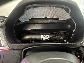 BMW 3-serie 3 serie (F30) Sedan 318i 1.5 TwinPower Turbo 12V (B38-B15A) [100kW]  (=
07-2015/10-2018) picture 16