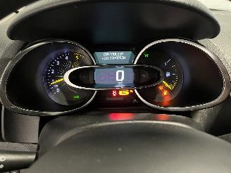 Renault Clio Clio IV Estate/Grandtour (7R) Combi 5-drs 1.5 Energy dCi 90 FAP (K9K-6=
29) [66kW]  (11-2012/08-2021) picture 17