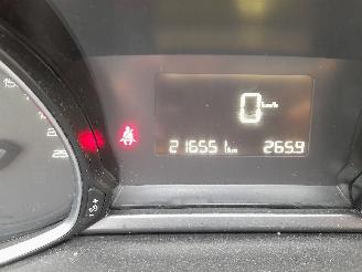 Peugeot 308 308 SW (L4/L9/LC/LJ/LR) Combi 5-drs 1.2 12V e-THP PureTech 130 (EB2DTS=
(HNY)) [96kW]  (03-2014/06-2021) picture 2