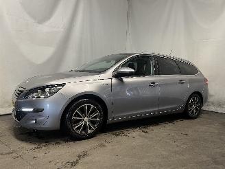Peugeot 308 308 SW (L4/L9/LC/LJ/LR) Combi 5-drs 1.2 12V e-THP PureTech 130 (EB2DTS=
(HNY)) [96kW]  (03-2014/06-2021) picture 4