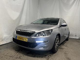 Peugeot 308 308 SW (L4/L9/LC/LJ/LR) Combi 5-drs 1.2 12V e-THP PureTech 130 (EB2DTS=
(HNY)) [96kW]  (03-2014/06-2021) picture 3