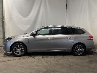 Peugeot 308 308 SW (L4/L9/LC/LJ/LR) Combi 5-drs 1.2 12V e-THP PureTech 130 (EB2DTS=
(HNY)) [96kW]  (03-2014/06-2021) picture 5
