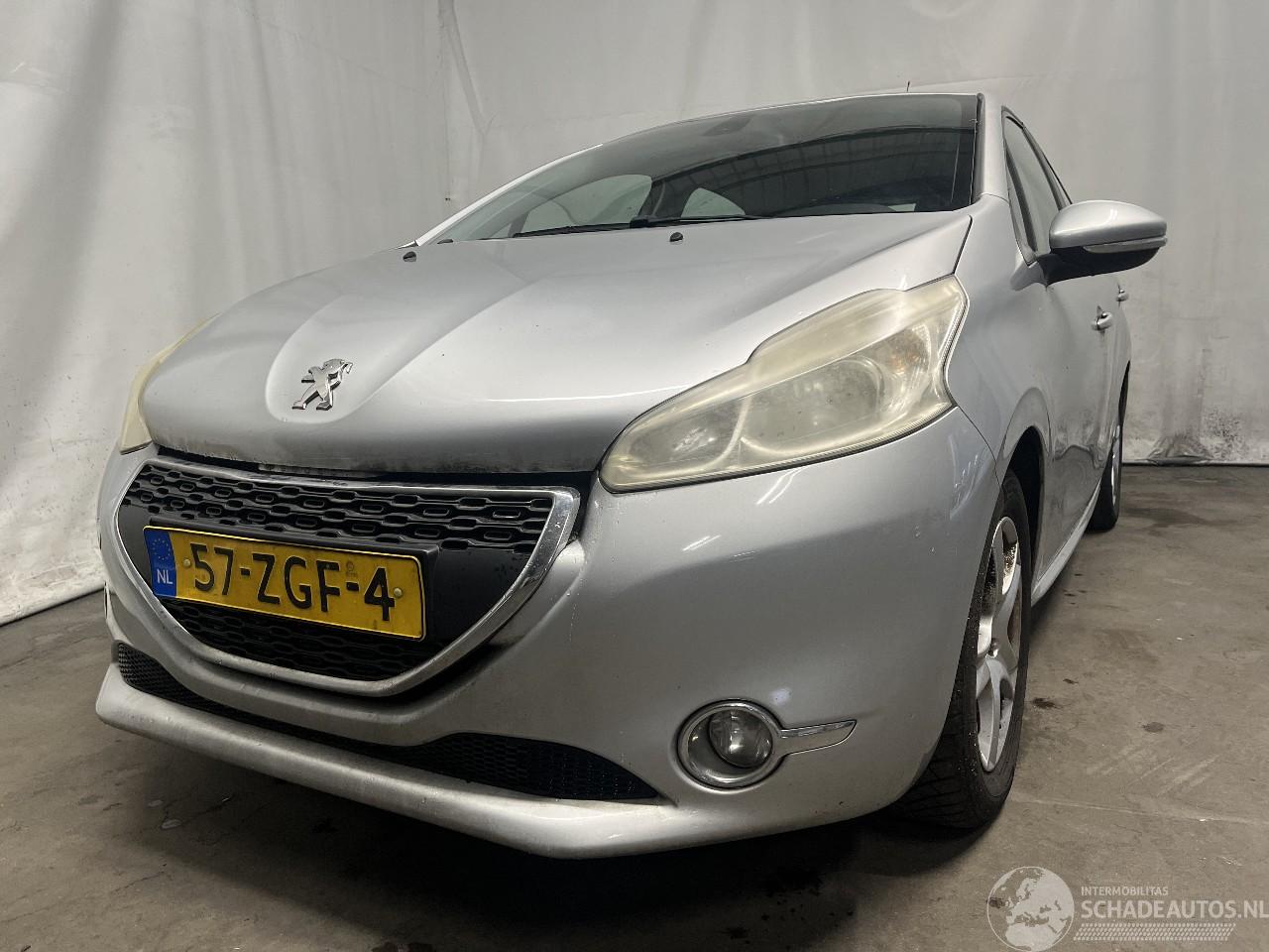 Peugeot 208 208 I (CA/CC/CK/CL) Hatchback 1.2 Vti 12V PureTech 82 (EB2F(HMZ)) [60k=
W]  (03-2012/12-2019)