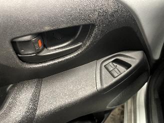 Citroën C1 C1 Hatchback 1.0 Vti 68 12V (1KR-FE(CFB)) [51kW]  (04-2014/04-2018) picture 17