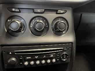 Citroën C3 C3 (SC) Hatchback 5-drs 1.6 HDi 92 (DV6DTED(9HP)) [68kW]  (11-2009/09-=
2016) picture 15