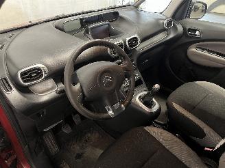 Citroën C3 C3 Picasso (SH) MPV 1.6 HDI 16V 110 (DV6TED4(9HZ)) [80kW]  (02-2009/12=
-2011) picture 14