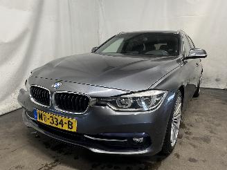 uszkodzony samochody osobowe BMW 3-serie 3 serie Touring (F31) Combi 320d 2.0 16V (B47-D20A) [120kW]  (07-2012/=
06-2019) 2017/1