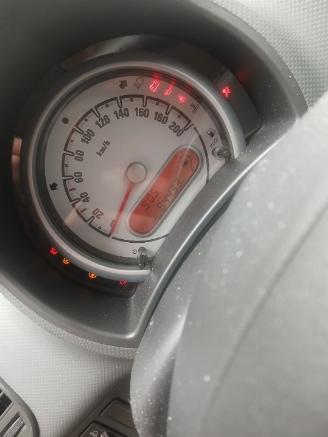 Opel Agila Agila (B) MPV 1.0 12V (K10B(Euro 4; Euro 5)) [48kW]  (04-2008/06-2011)= picture 2