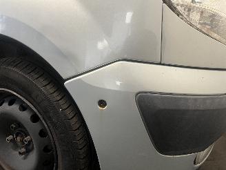 Renault Kangoo Kangoo (KC) MPV 1.6 16V (K4M-752) [70kW]  (06-2001/01-2008) picture 7