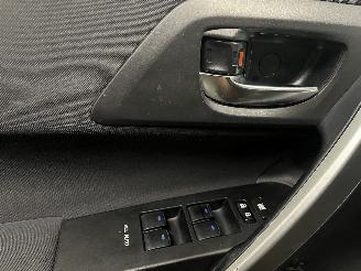Toyota Auris Auris Touring Sports (E18) Combi 1.8 16V Hybrid (2ZRFXE) [100kW]  (07-=
2013/12-2018) picture 24