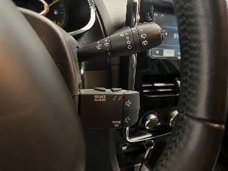 Renault Clio Clio IV Estate/Grandtour (7R) Combi 5-drs 1.5 Energy dCi 90 FAP (K9K-6=
38) [66kW]  (11-2012/08-2021) picture 21