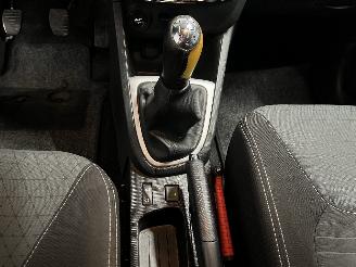 Renault Clio Clio IV Estate/Grandtour (7R) Combi 5-drs 1.5 Energy dCi 90 FAP (K9K-6=
38) [66kW]  (11-2012/08-2021) picture 18