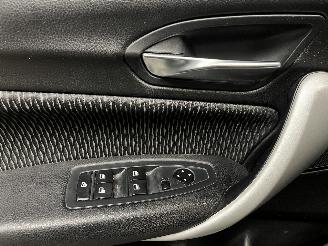 BMW 1-serie 1 serie (F20) Hatchback 5-drs 114i 1.6 16V (N13-B16A) [75kW]  (07-2012=
/02-2015) picture 25