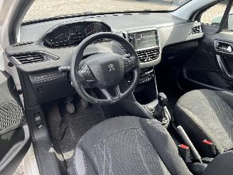 Peugeot 208 208 I (CA/CC/CK/CL) Hatchback 1.2 Vti 12V PureTech 82 (EB2F(HMZ)) [60k=
W]  (03-2012/12-2019) picture 19