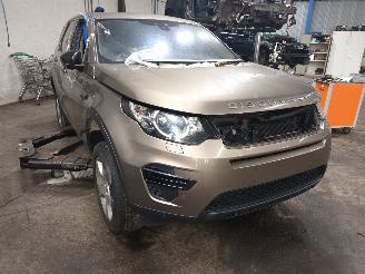 Land Rover Discovery Discovery Sport (LC) Terreinwagen 2.0 eD4 150 16V (204DTD) [110kW]  (1=
2-2014/...) picture 2