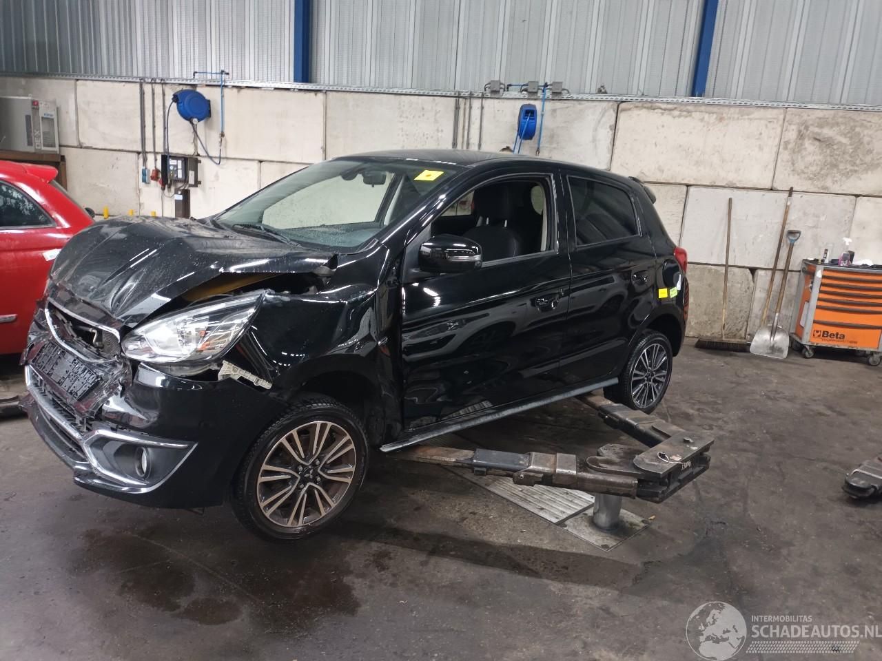 Mitsubishi Space-star Space Star (A0) Hatchback 1.2 12V (3A92) [59kW]  (10-2012/...)