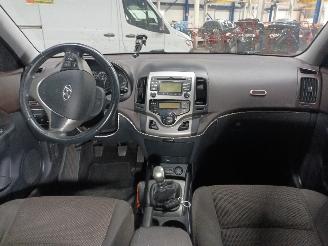 Hyundai I-30 i30 Crosswagon (WWH) Combi 1.4 CVVT 16V (G4FA) [80kW]  (11-2009/06-201=
2) picture 5