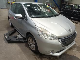 Peugeot 208 208 I (CA/CC/CK/CL) Hatchback 1.2 Vti 12V PureTech 82 (EB2F(HMZ)) [60k=
W]  (03-2012/12-2019) picture 2