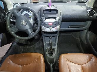 Toyota Aygo Aygo (B10) Hatchback 1.0 12V VVT-i (1KR-FE) [50kW]  (07-2005/05-2014) picture 5