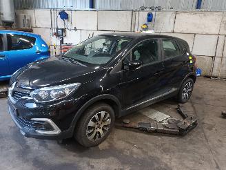 Démontage voiture Renault Captur Captur I (2R) SUV 0.9 Energy TCE 12V (H4B-412(H4B-G4)) [66kW]  (06-201=
3/...) 2018/4