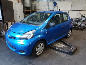 Auto da rottamare Toyota Aygo Aygo (B10) Hatchback 1.0 12V VVT-i (1KR-FE) [50kW]  (07-2005/05-2014) 2011/7