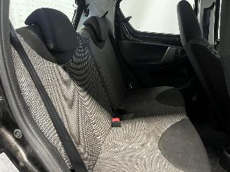 Toyota Aygo Aygo (B10) Hatchback 1.0 12V VVT-i (1KR-FE) [50kW]  (07-2005/05-2014) picture 16