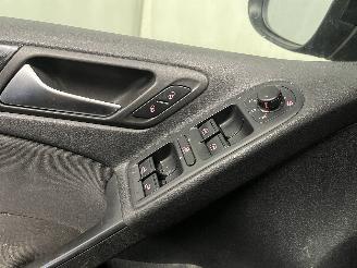 Volkswagen Golf Golf VI (5K1) Hatchback 1.2 TSI BlueMotion (CBZB) [77kW]  (11-2008/11-=
2012) picture 25