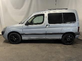 Peugeot Partner Partner Combispace MPV 1.6 16V (TU5JP4(NFU)) [80kW]  (07-2001/03-2008)= picture 4