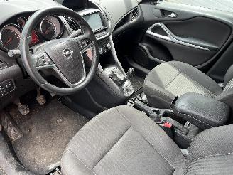 Opel Zafira Zafira Tourer (P12) MPV 1.4 Turbo 16V ecoFLEX (A14NET(Euro 5)) [88kW] =
 (10-2011/06-2014) picture 14