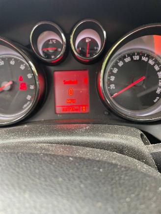 Opel Zafira Zafira Tourer (P12) MPV 1.4 Turbo 16V ecoFLEX (A14NET(Euro 5)) [88kW] =
 (10-2011/06-2014) picture 2
