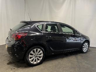 Opel Astra Astra J (PC6/PD6/PE6/PF6) Hatchback 5-drs 1.4 Turbo 16V (A14NET(Euro 5=
)) [103kW]  (12-2009/10-2015) picture 5