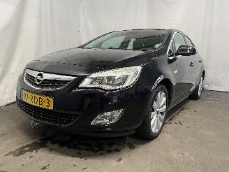 Schadeauto Opel Astra Astra J (PC6/PD6/PE6/PF6) Hatchback 5-drs 1.4 Turbo 16V (A14NET(Euro 5=
)) [103kW]  (12-2009/10-2015) 2011/4