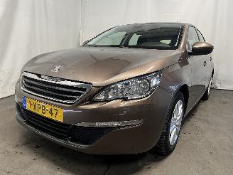 Unfallwagen Peugeot 308 308 (L3/L8/LB/LH/LP) Hatchback 5-drs 1.2 12V e-THP PureTech 130 (EB2DT=
S(HNY)) [96kW]  (11-2013/06-2021) 2014/10