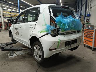 Volkswagen Up! Up! (121) Hatchback 1.0 MPI 12V (DSGC) [48kW]  (08-2020/11-2023) picture 4