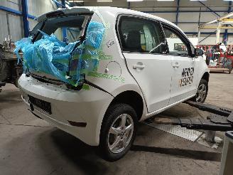 Volkswagen Up! Up! (121) Hatchback 1.0 MPI 12V (DSGC) [48kW]  (08-2020/11-2023) picture 3
