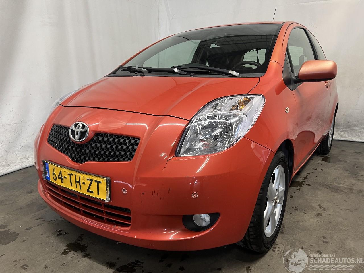 Toyota Yaris Yaris II (P9) Hatchback 1.3 16V VVT-i (2SZFE) [64kW]  (08-2005/11-2010=
)