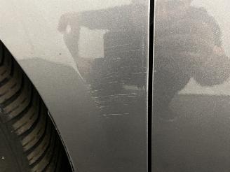 Seat Leon Leon (5FB) Hatchback 5-drs 1.2 TSI Ecomotive 16V (CJZA) [77kW]  (01-20=
13/03-2014) picture 16
