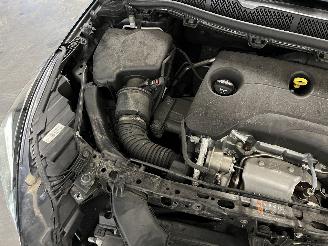 Opel Astra Astra K Sports Tourer Combi 1.0 Turbo 12V (B10XFT(Euro 6)) [77kW]  (01=
-2016/12-2022) picture 15