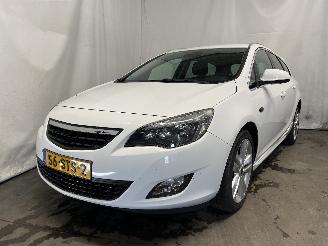 bruktbiler auto Opel Astra Astra J Sports Tourer (PD8/PE8/PF8) Combi 1.4 Turbo 16V (A14NET(Euro 5=
)) [88kW]  (10-2010/04-2016) 2011/11