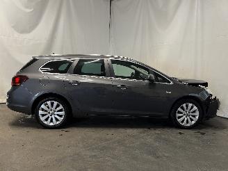 Opel Astra Astra J Sports Tourer (PD8/PE8/PF8) Combi 1.4 Turbo 16V (A14NET(Euro 5=
)) [103kW]  (10-2010/10-2015) picture 7