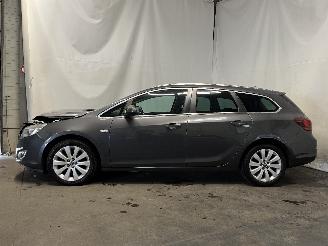 Opel Astra Astra J Sports Tourer (PD8/PE8/PF8) Combi 1.4 Turbo 16V (A14NET(Euro 5=
)) [103kW]  (10-2010/10-2015) picture 4