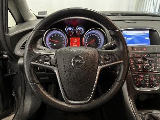 Opel Astra Astra J Sports Tourer (PD8/PE8/PF8) Combi 1.4 Turbo 16V (A14NET(Euro 5=
)) [103kW]  (10-2010/10-2015) picture 25