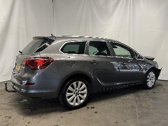 Opel Astra Astra J Sports Tourer (PD8/PE8/PF8) Combi 1.4 Turbo 16V (A14NET(Euro 5=
)) [103kW]  (10-2010/10-2015) picture 6
